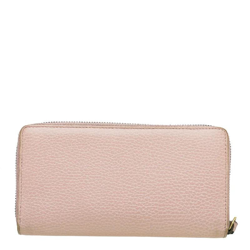 Ladies Gucci Dionysus bags with a star - shaped charmGucci Light Pink GG Butterfly Diamond Zip Long Wallet