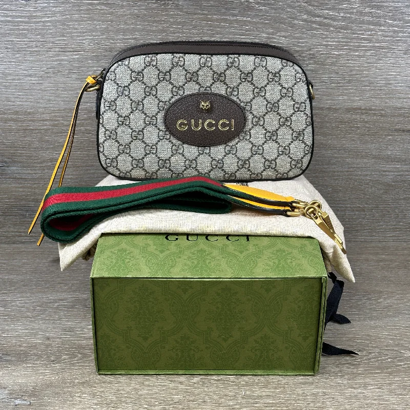 Gucci handbags for women with a metal - framed claspGucci Neo Vintage GG Supreme Messenger Bag - Like New